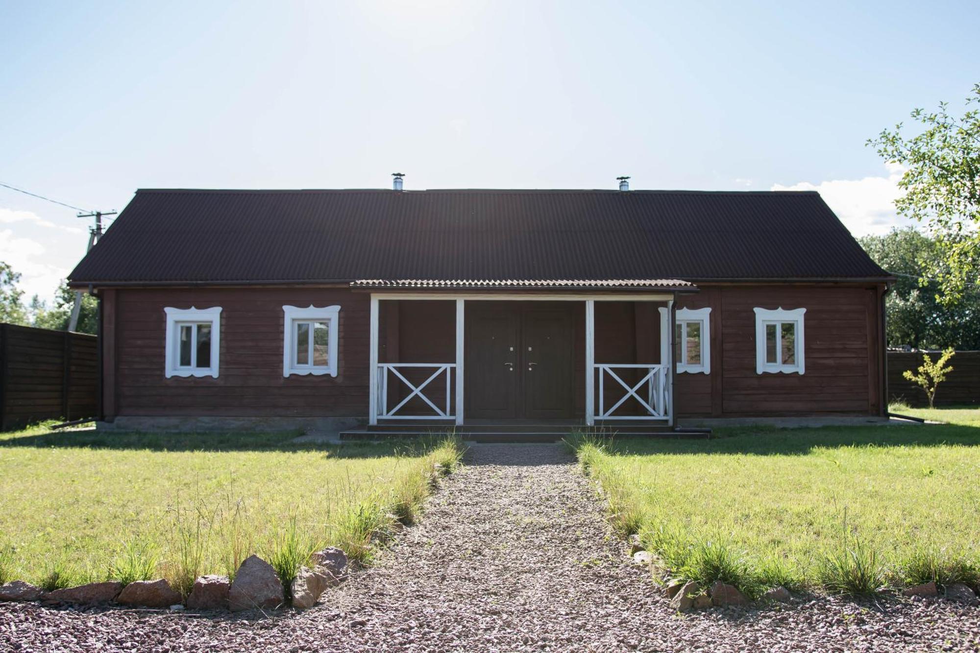 "Дальний Кордон" Hotel Moshchanytsya Екстериор снимка