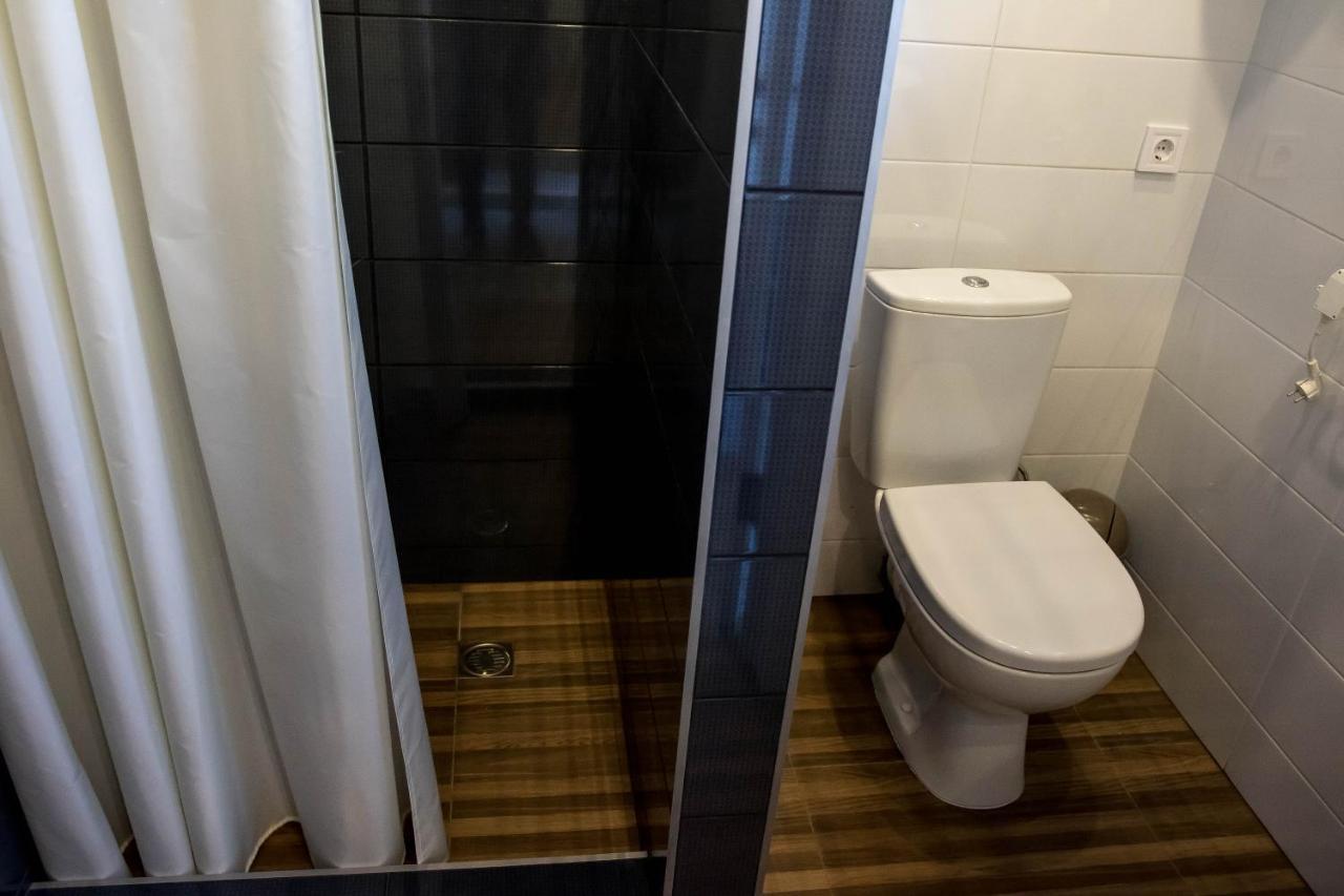 "Дальний Кордон" Hotel Moshchanytsya Екстериор снимка