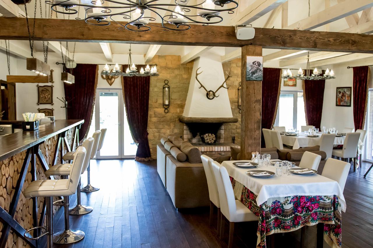 "Дальний Кордон" Hotel Moshchanytsya Стая снимка