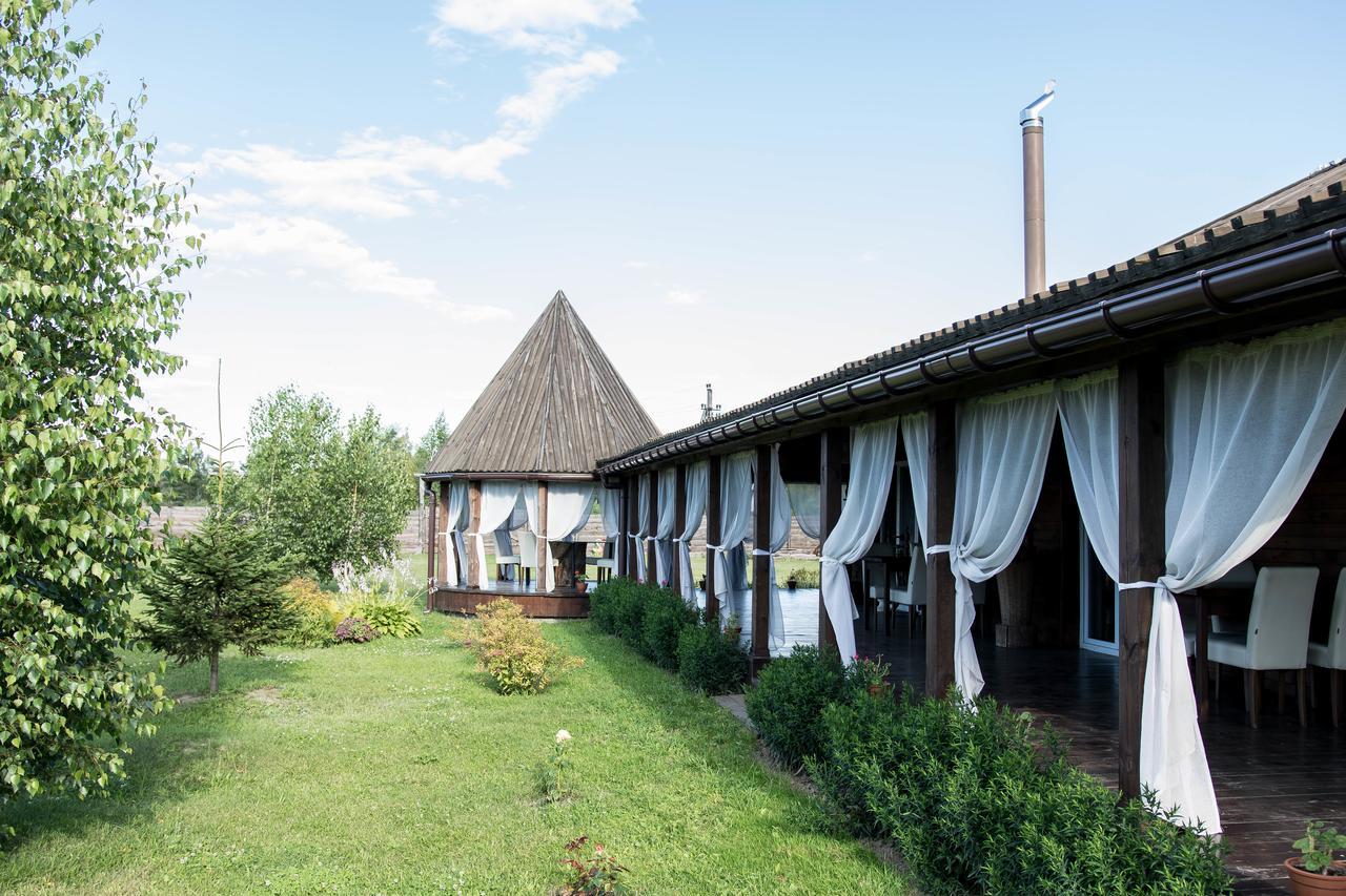 "Дальний Кордон" Hotel Moshchanytsya Екстериор снимка